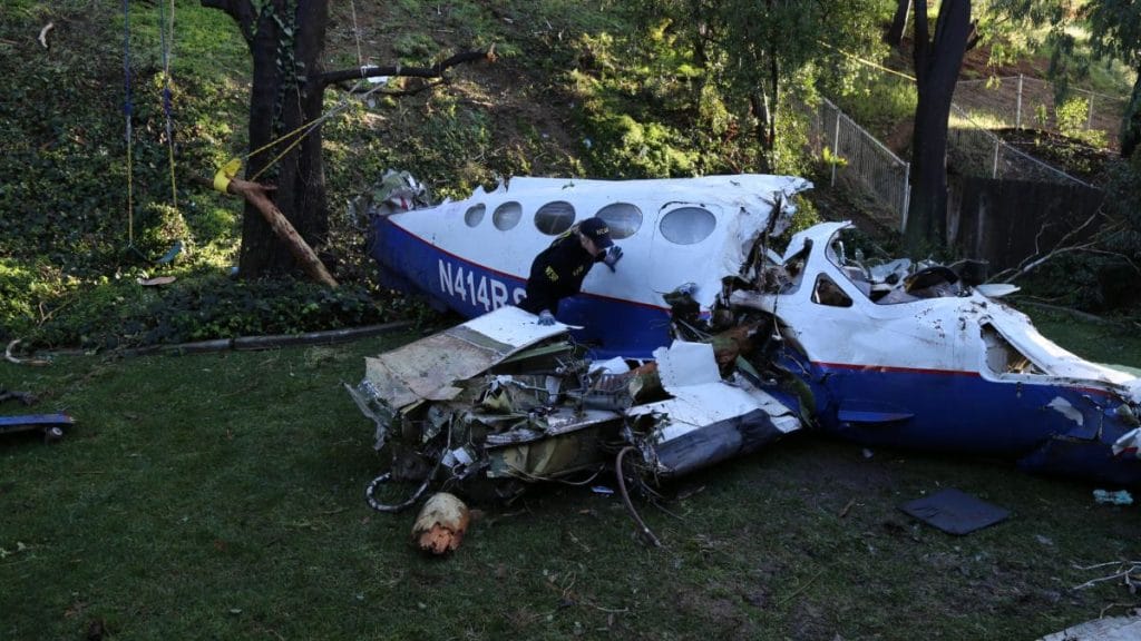 2013 California plane crash leaves companies pointing fingers